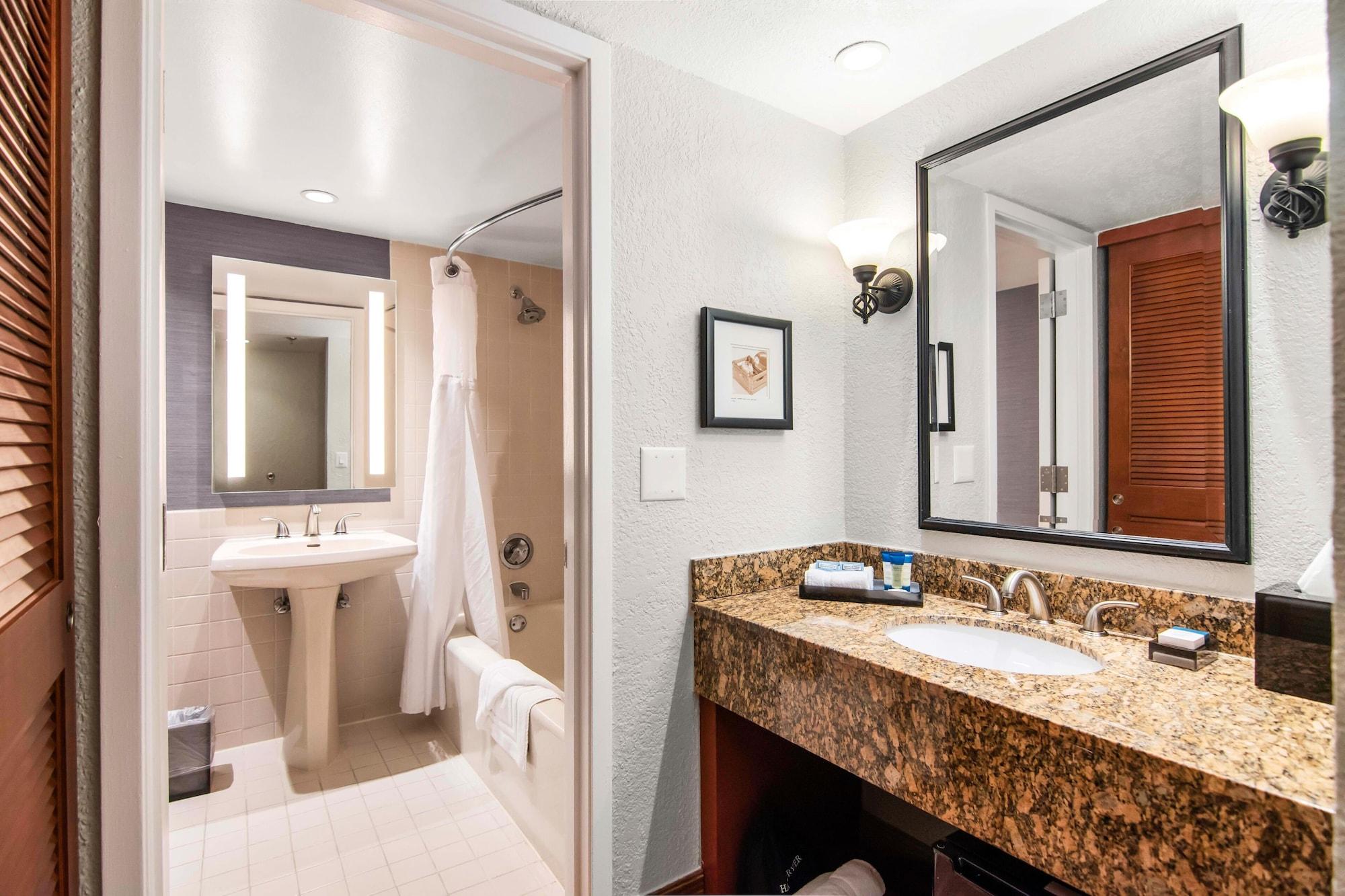 Miami Lakes Hotel Bagian luar foto