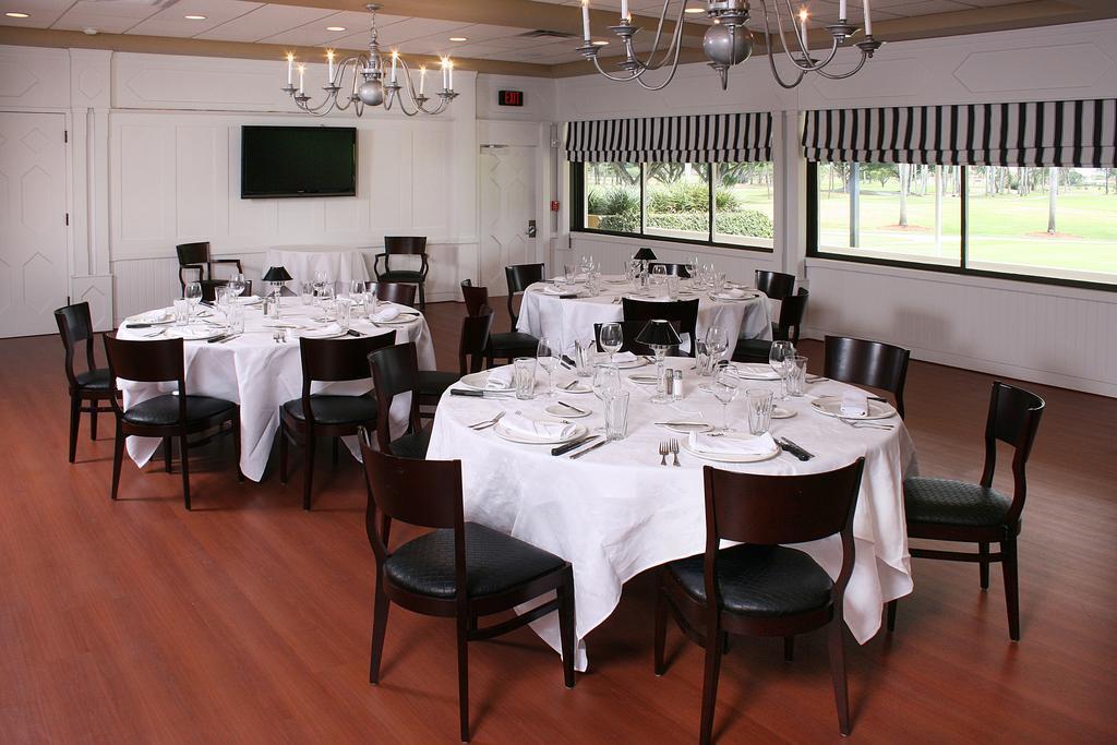 Miami Lakes Hotel Bagian luar foto