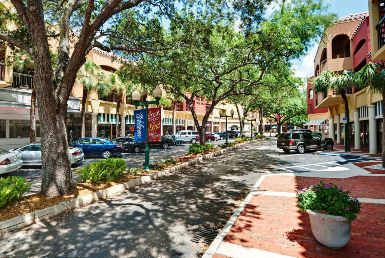 Miami Lakes Hotel Bagian luar foto